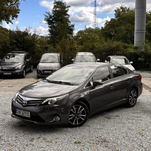 Toyota Avensis 2012