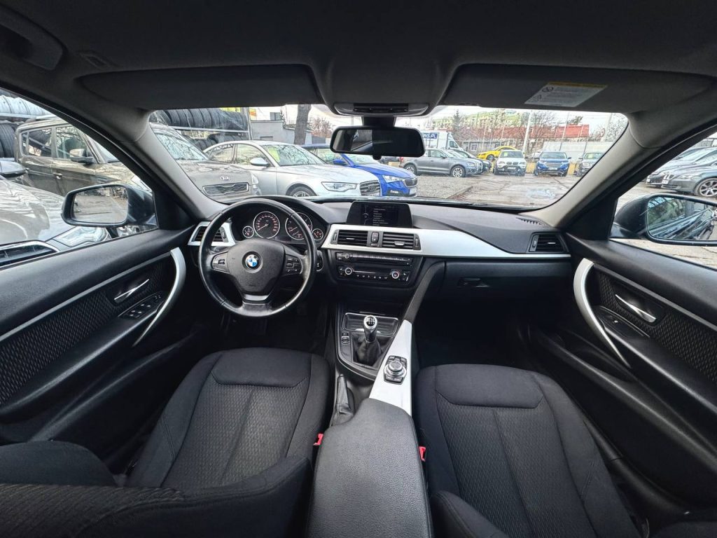 BMW 320D F31