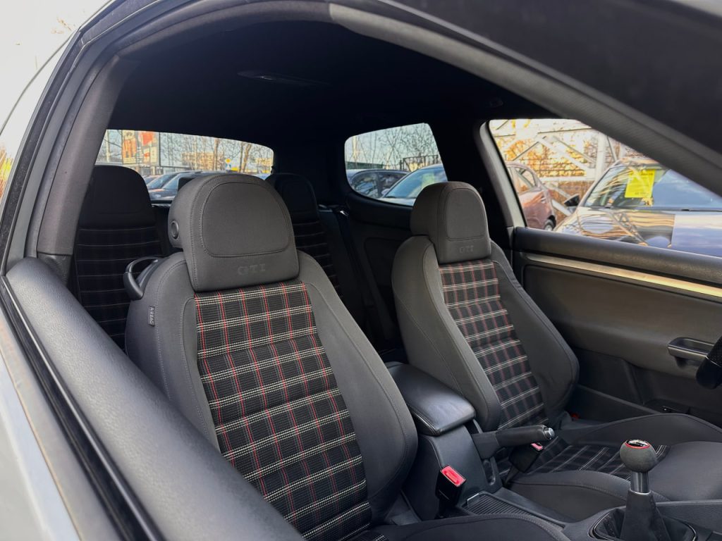 Volkswagen Golf 5 GTI