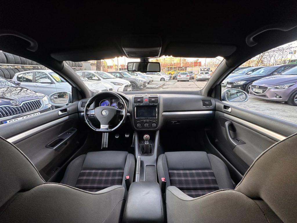 Volkswagen Golf 5 GTI