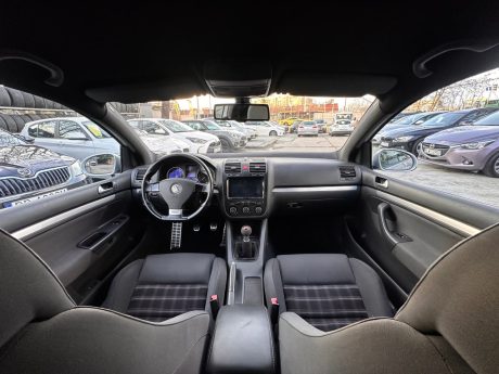 Volkswagen Golf 5 GTI