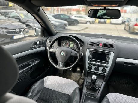 Skoda Octavia II RS