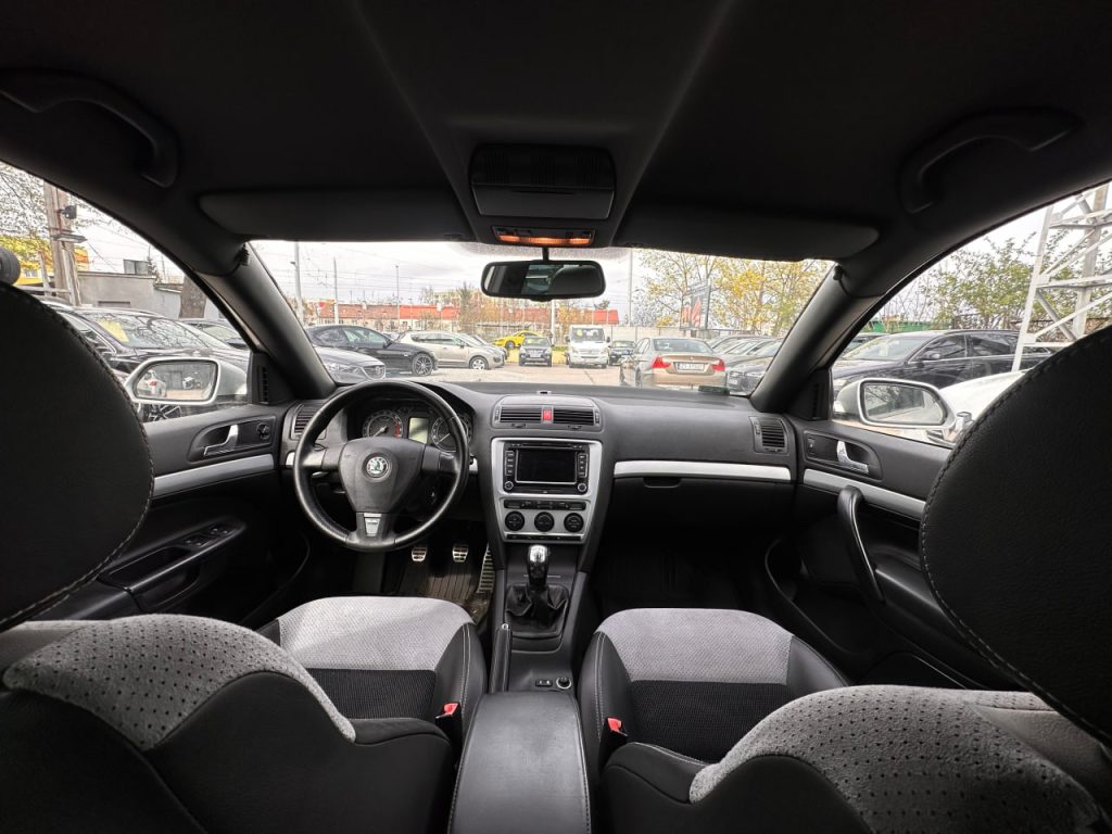 Skoda Octavia II RS