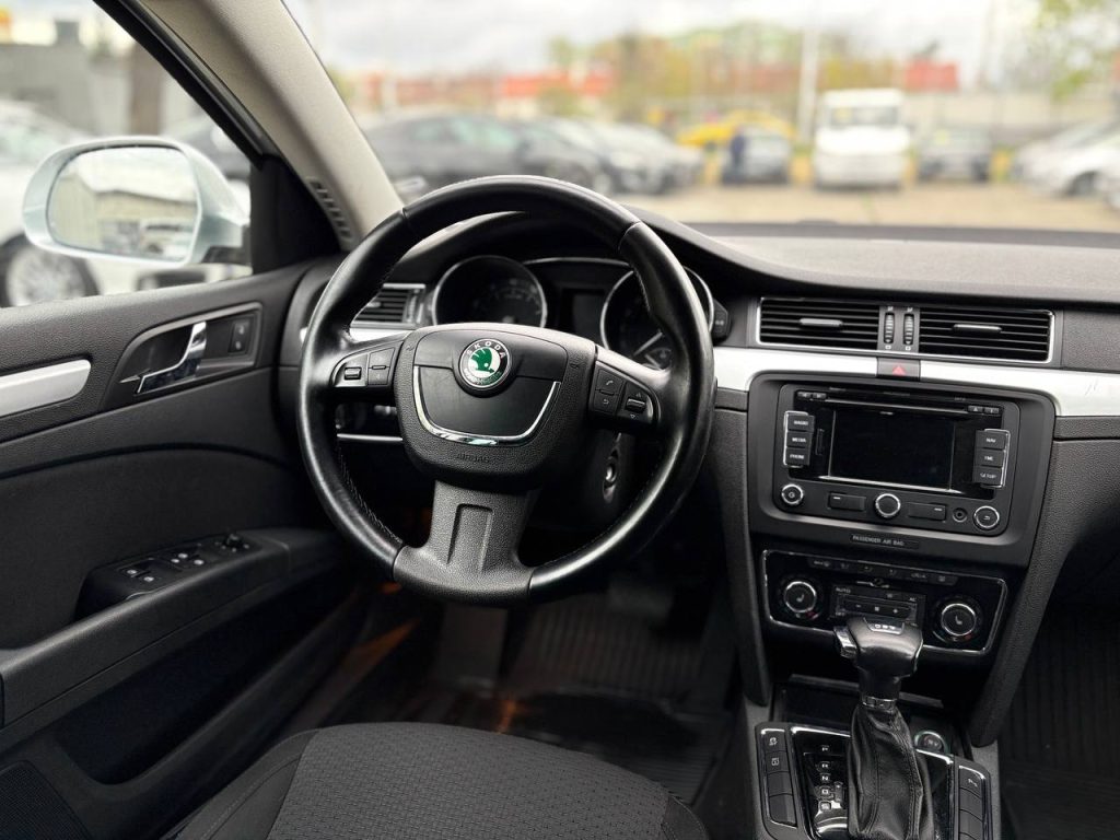 Skoda Superb II