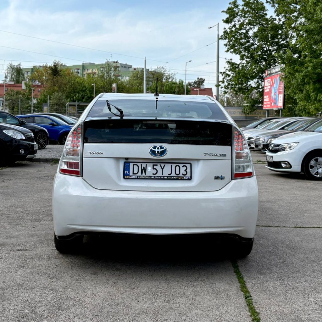 Toyota Prius 30