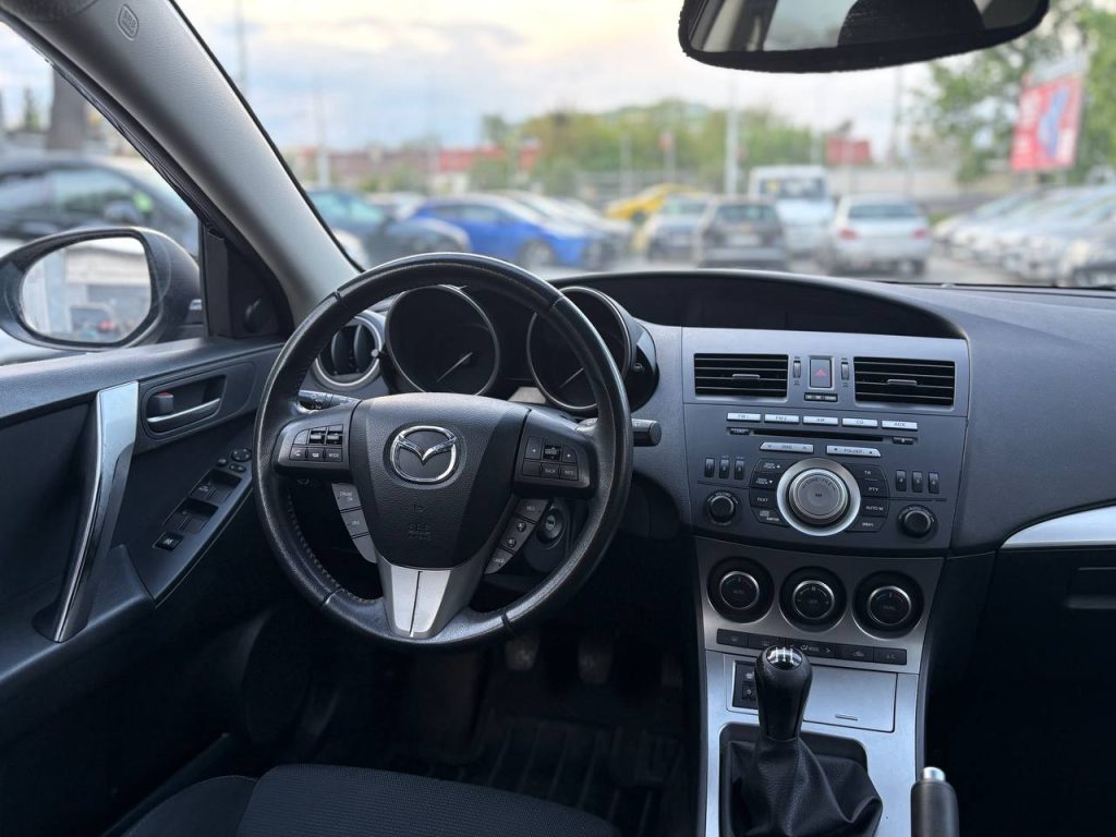 Mazda 3 BL