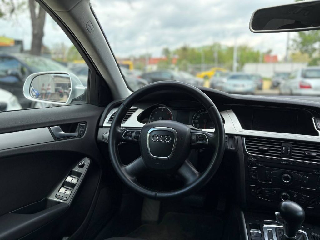 Audi A4 B8