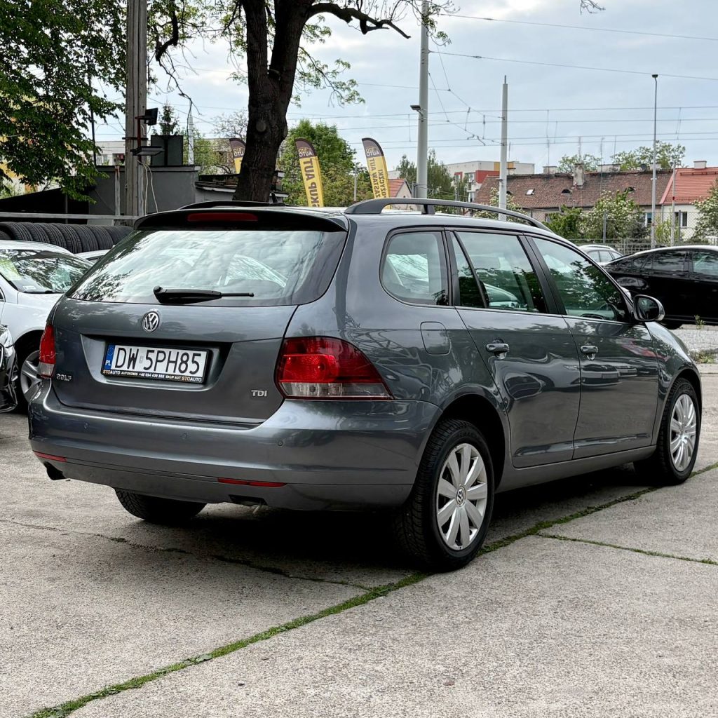Volkswagen Golf VI