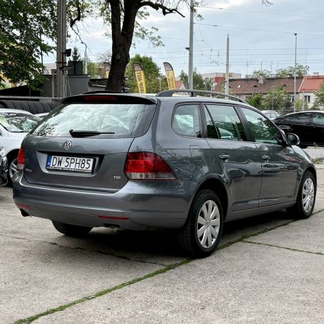 Volkswagen Golf VI