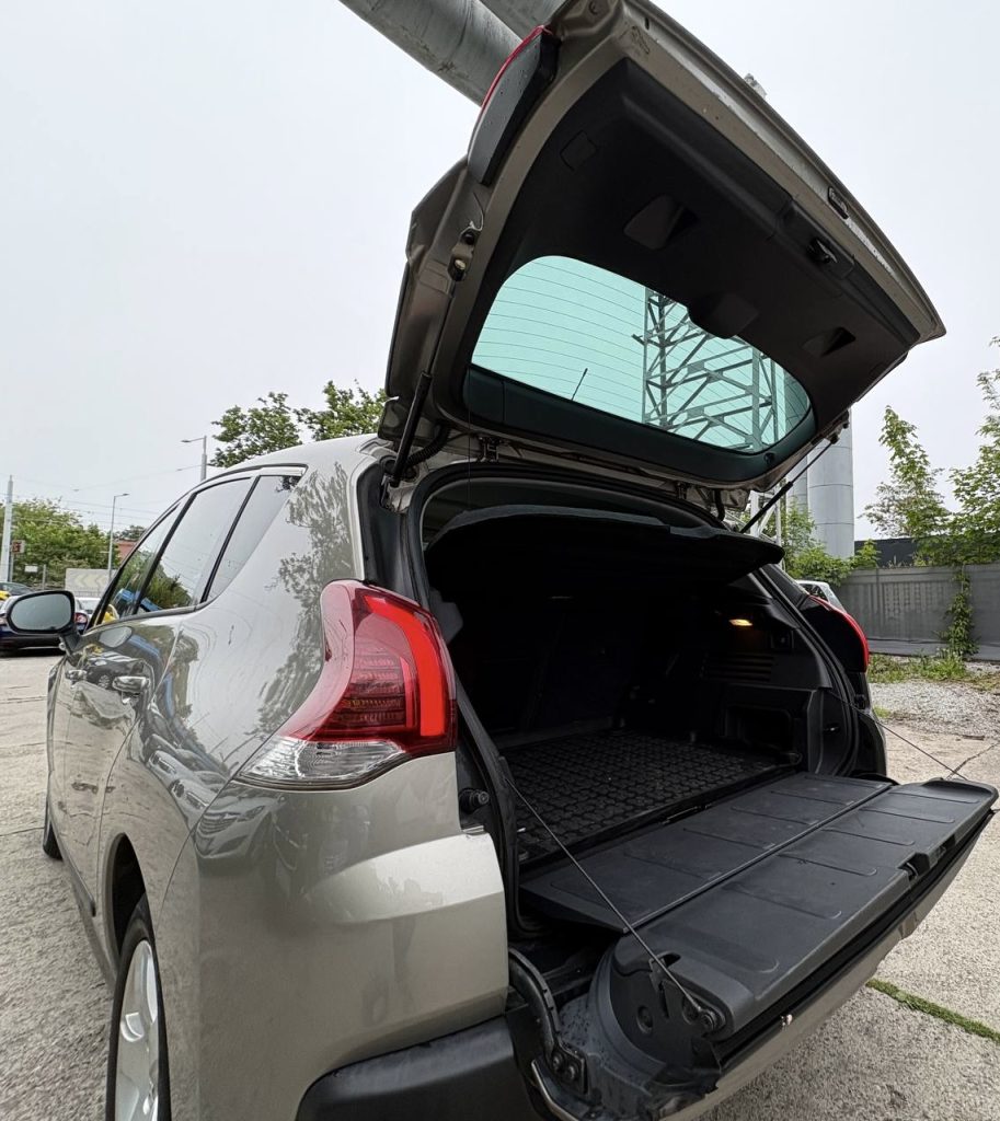 Peugeot 3008 SUV Polift