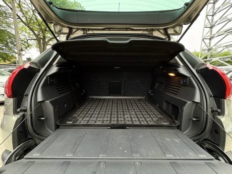 Peugeot 3008 SUV Polift