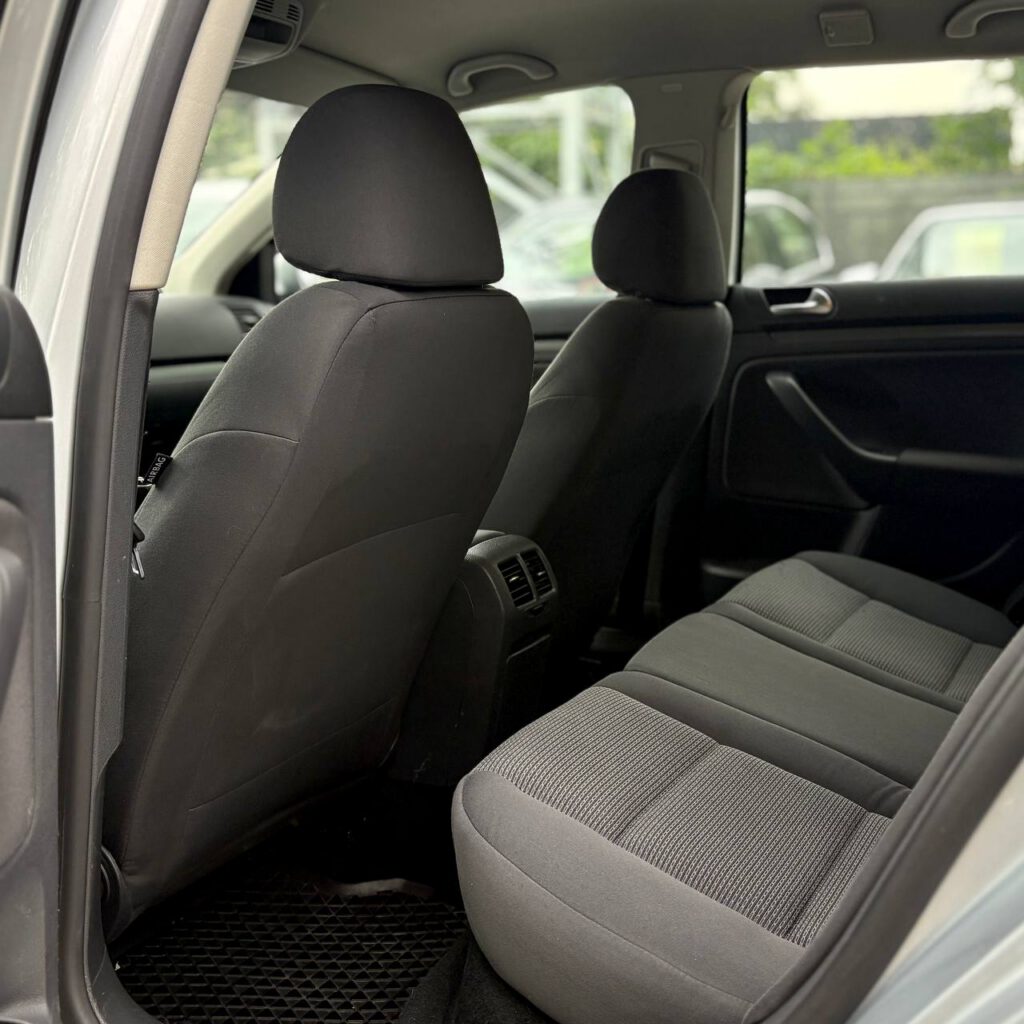 Volkswagen Golf V