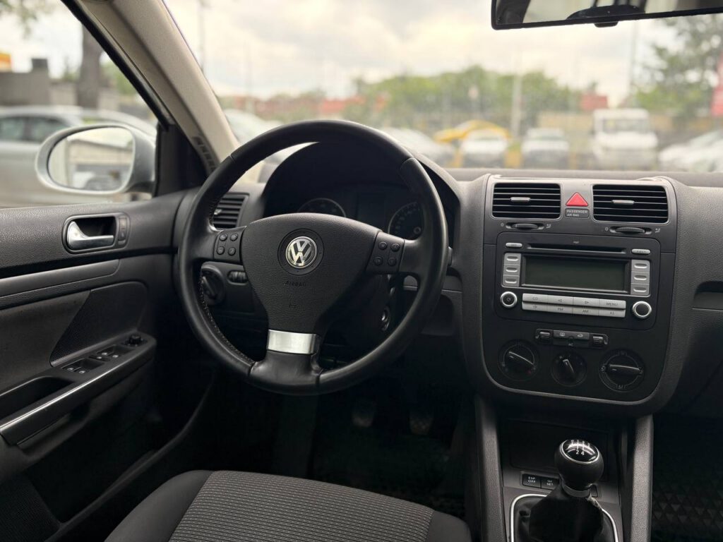 Volkswagen Golf V