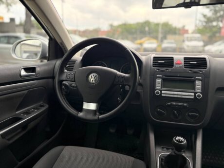 Volkswagen Golf V