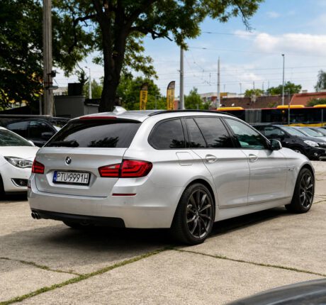 BMW 520d Touring F11