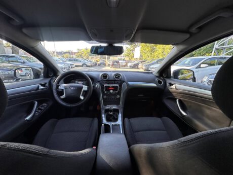 Ford Mondeo MK4 Polift