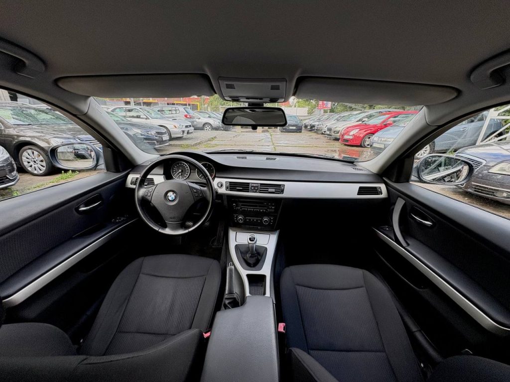 BMW E90 318D Polift