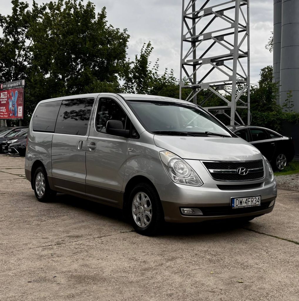 Hyundai H-1 II