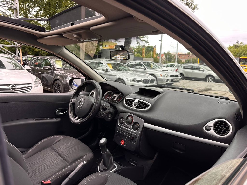 Renault Clio Lift