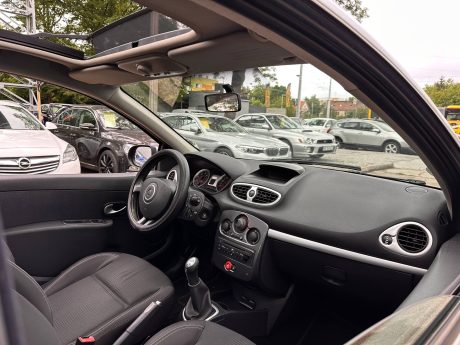 Renault Clio Lift