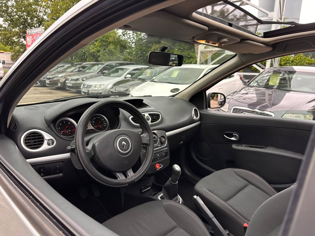 Renault Clio Lift