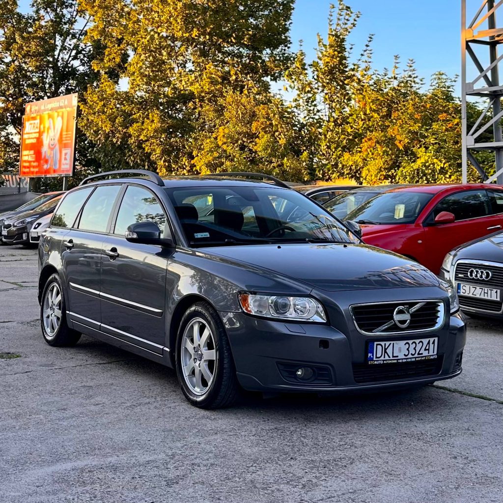 VOLVO V50 POLIFT