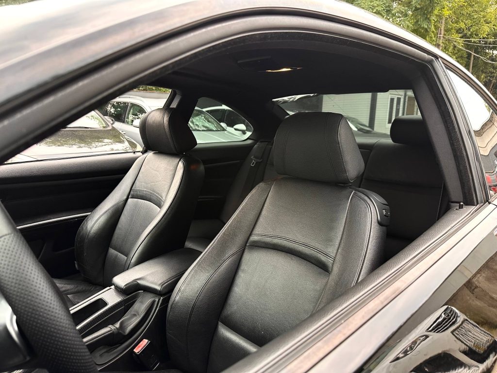 BMW E92 330i Sport M-Pakiet