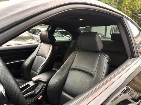 BMW E92 330i Sport M-Pakiet