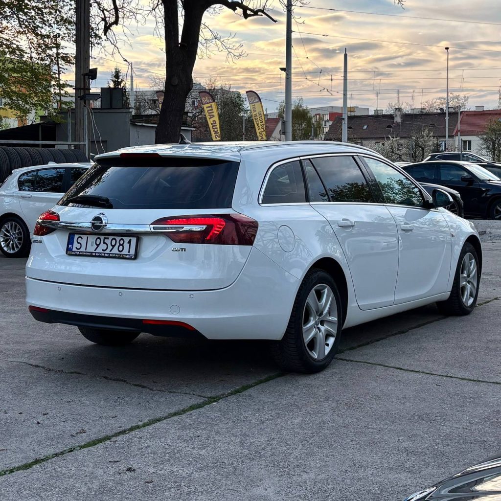 Opel Insignia Sports Tourer Polift