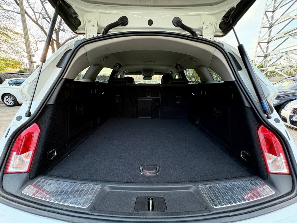Opel Insignia Sports Tourer Polift