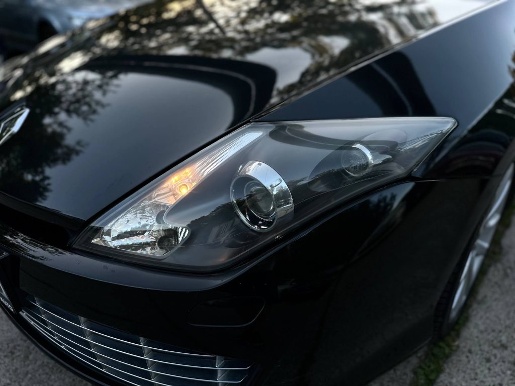 Renault Laguna III Coupe