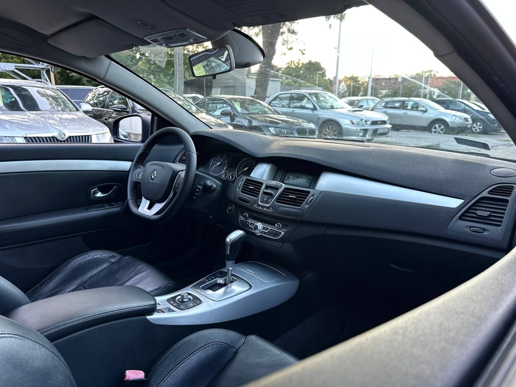 Renault Laguna III Coupe