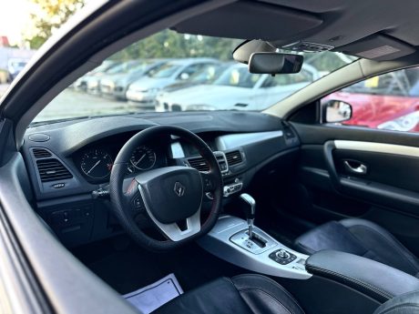 Renault Laguna III Coupe