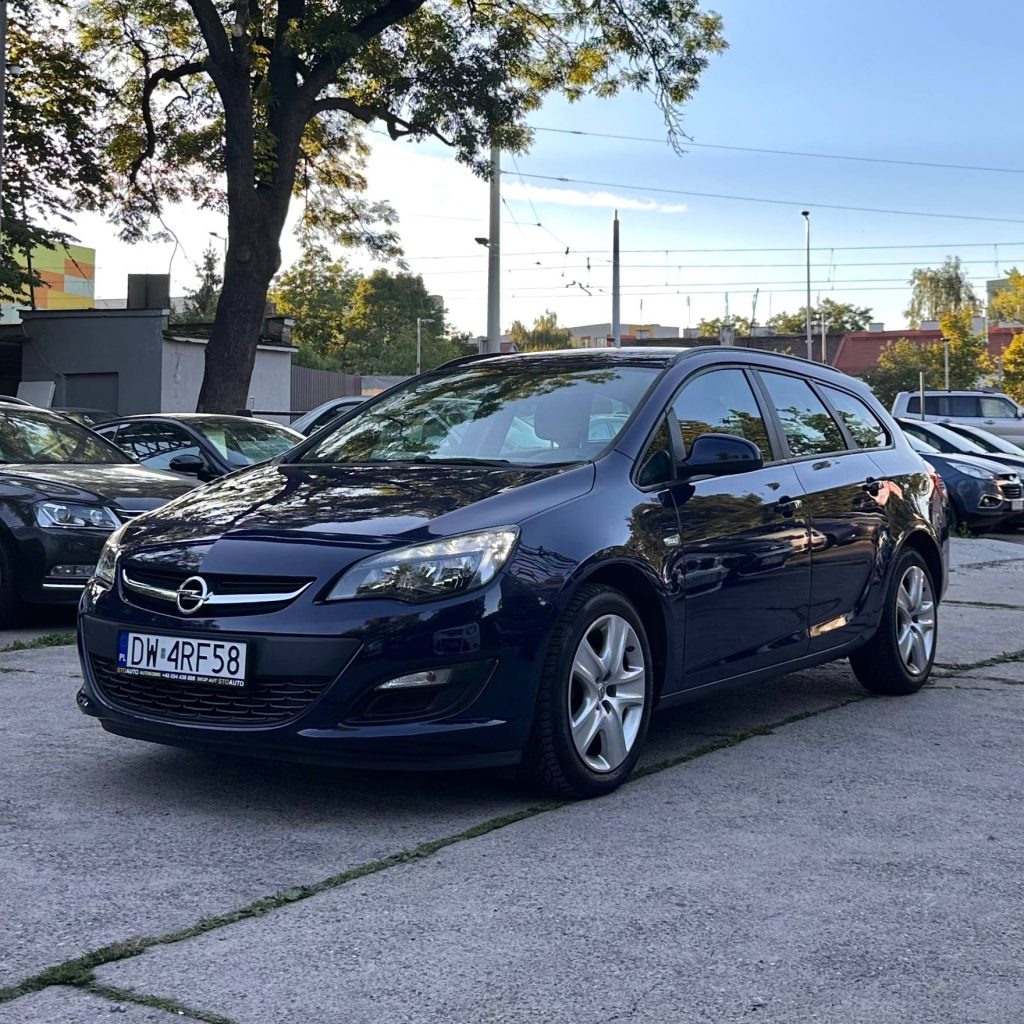 Opel Astra J Sports Tourer 1.6 Benzyna Wrocław