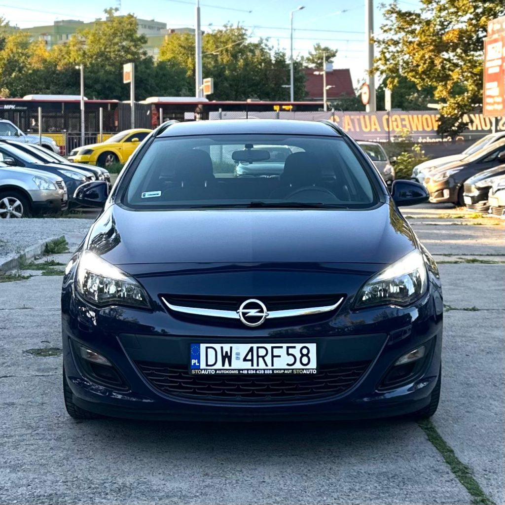 Opel Astra J Sports Tourer