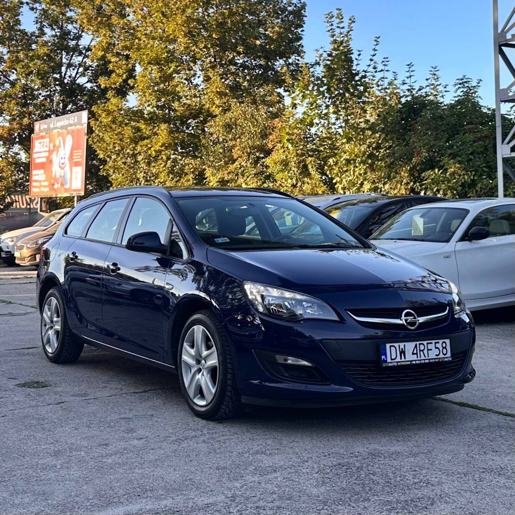 Opel Astra J Sports Tourer