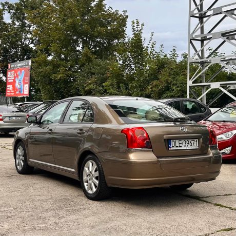 Toyota Avensis T25