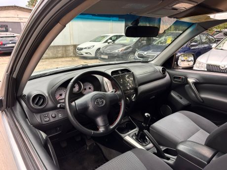 Toyota RAV4 VVT-i