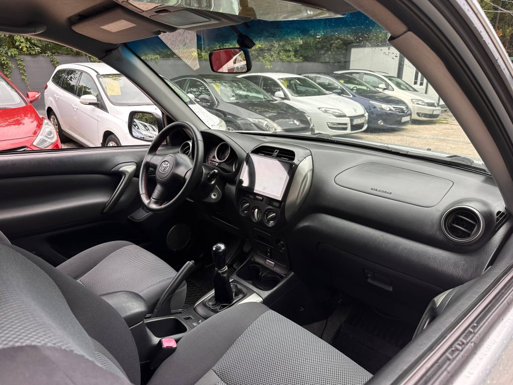 Toyota RAV4 VVT-i