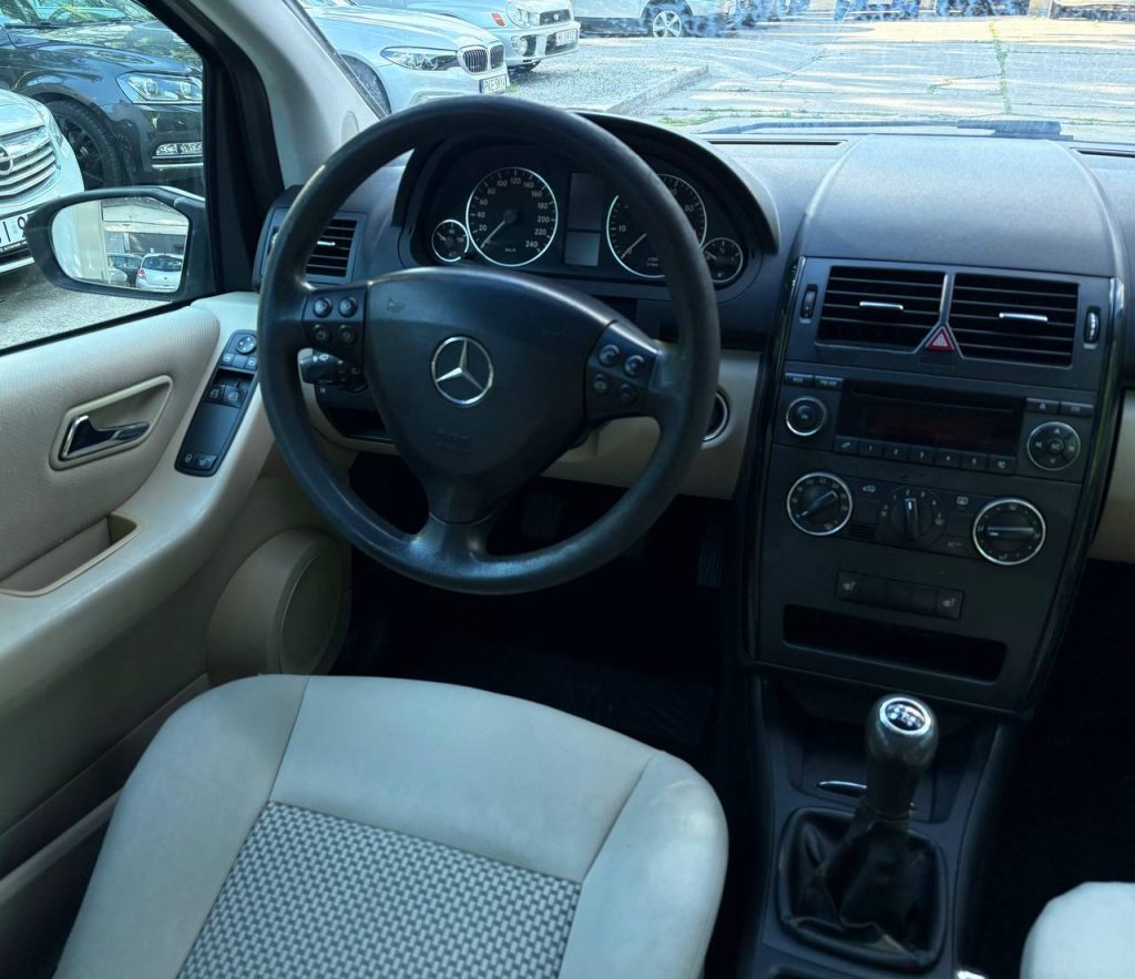 Mercedes-Benz A150