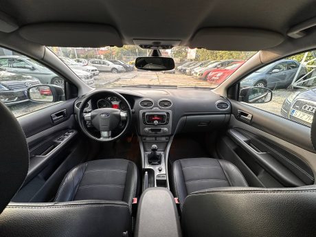 Ford Focus MK2 Polift