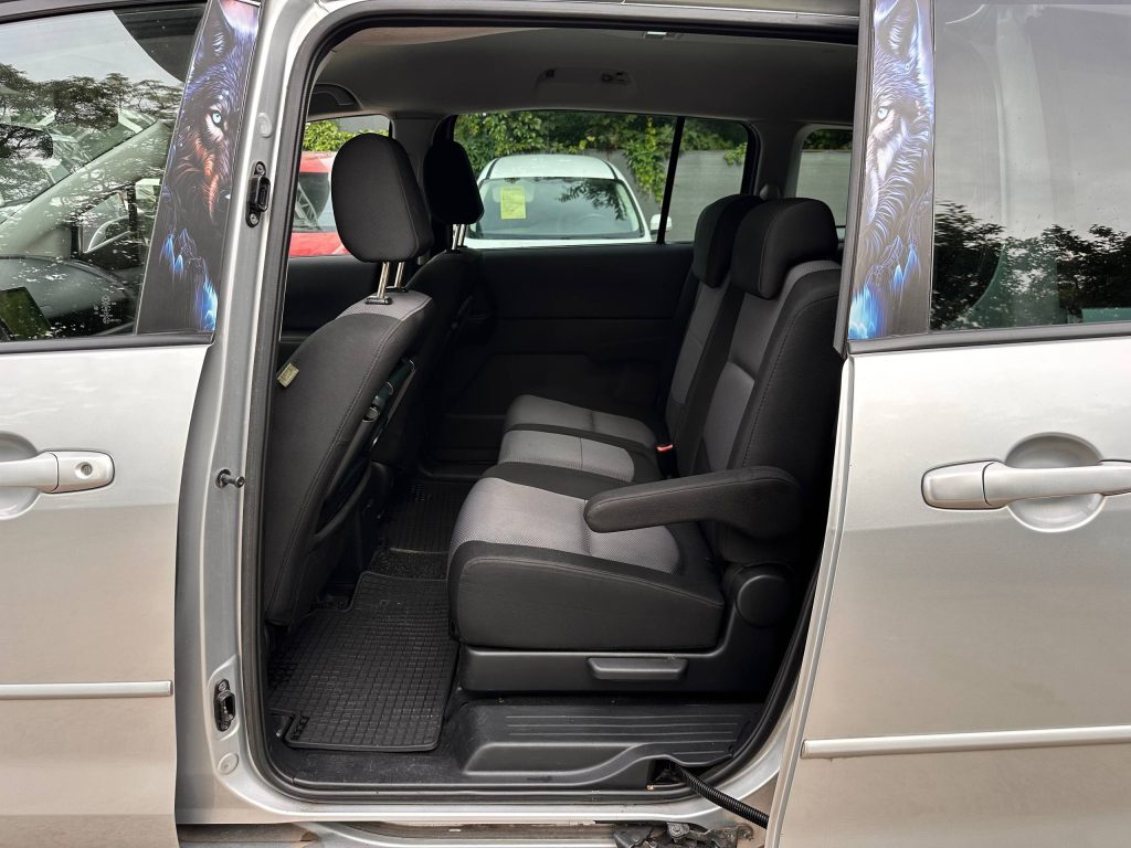 Mazda 5