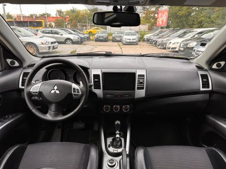 Mitsubishi Outlander Polift