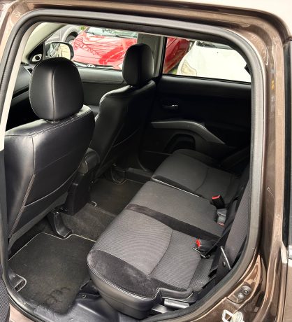 Mitsubishi Outlander Polift