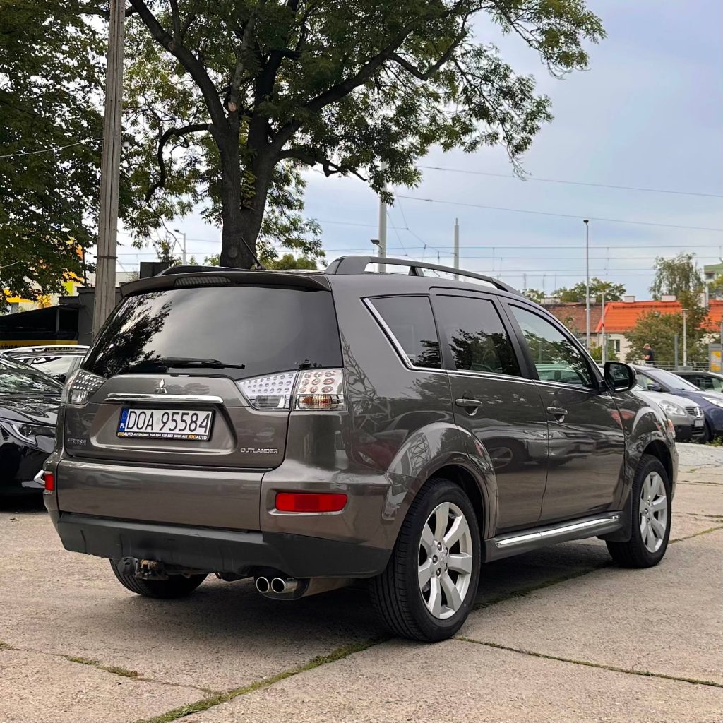 Mitsubishi Outlander Polift