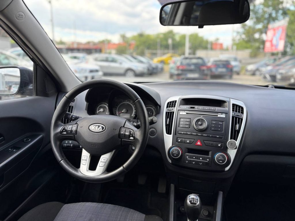 Kia C’eed Polift