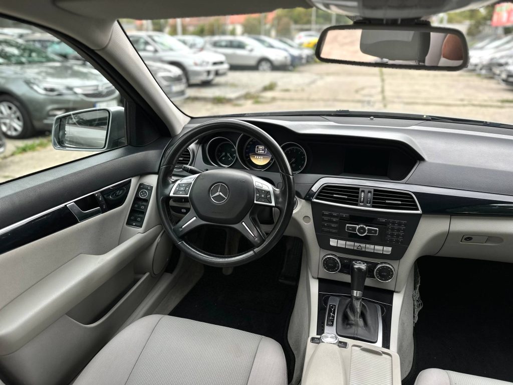 Mercedes-Benz C200 W204 Lift
