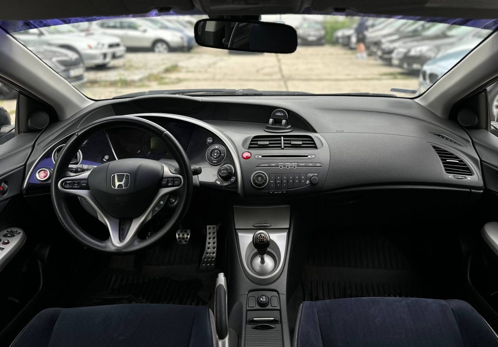 Honda Civic UFO 5DR